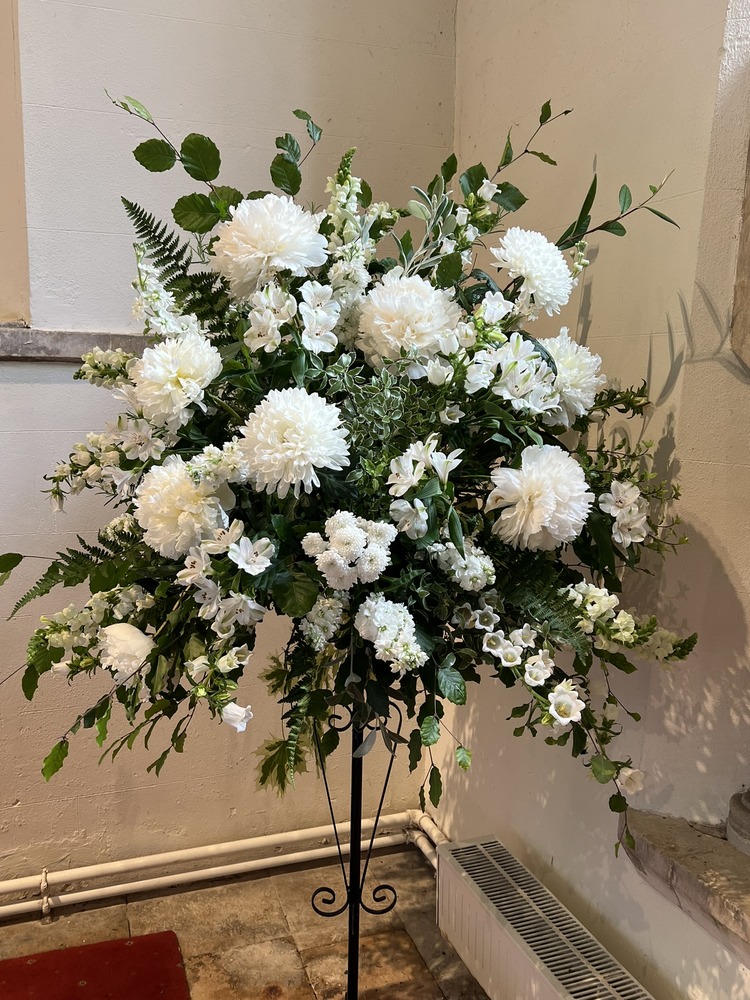 Flower pedestal