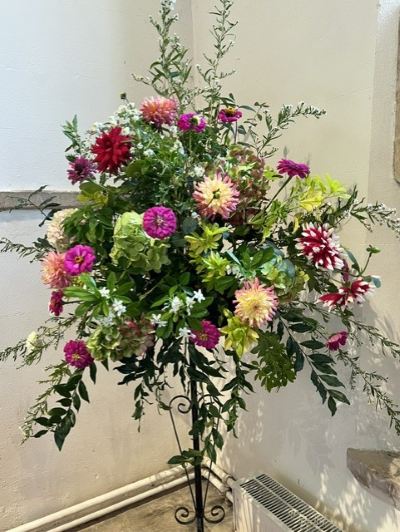 Flower pedestal